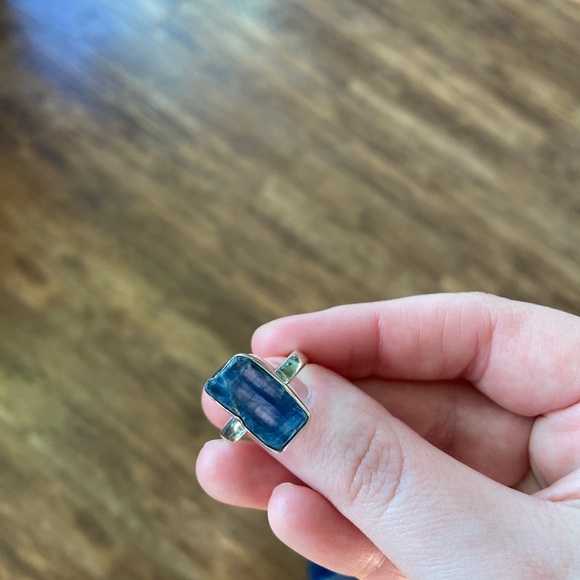 Blue kyanite ring - Picture 2 of 4
